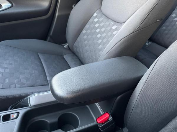 Mazda 2 Hybrid Centre-Line / AKTION