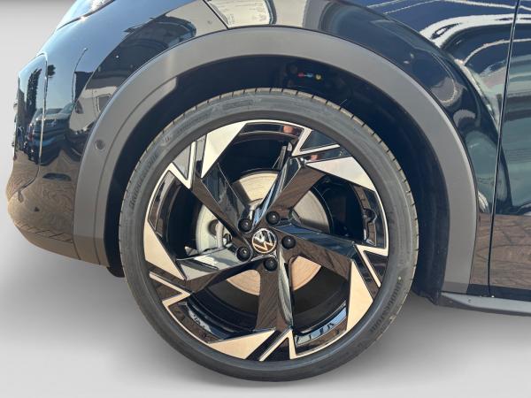 Volkswagen T-Roc R-Line 1,5l eTSI 110kW DSG BLACK STYLE