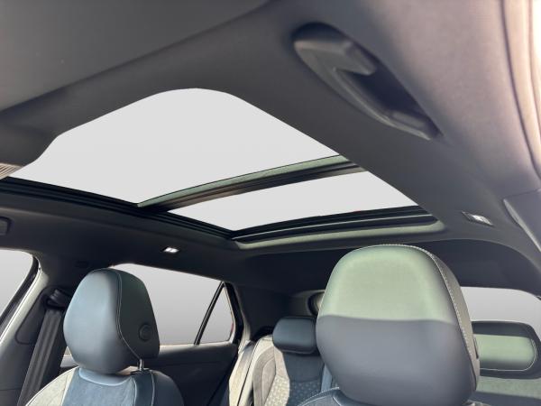 Volkswagen T-Roc R-Line 1,5l eTSI 110kW DSG BLACK STYLE