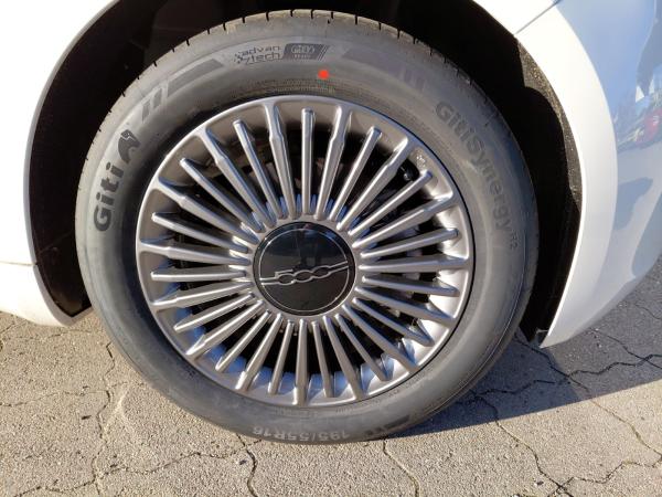 Fiat 500 Hybrid 1.0 ICON 48KW(65PS)👍SOFORT VERFÜGBAR!👌😎