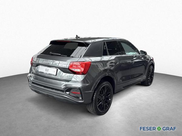 Audi Q2 2x Sline S tronic Navi RFK Optikpaket schwarz