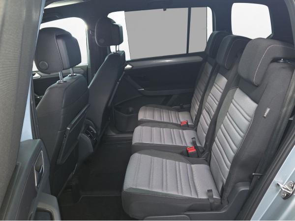 Volkswagen Touran Highline 2,0 TDI DSG | R-Line