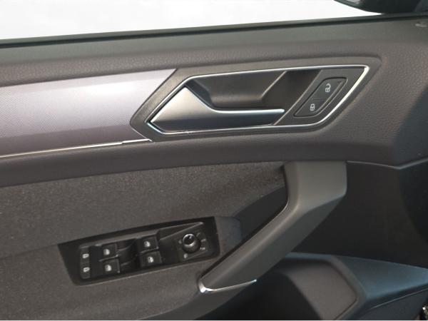 Volkswagen Touran Highline 2,0 TDI DSG | R-Line