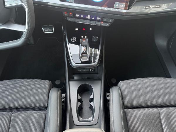 Audi Q4 e-tron Sportback 45 *WINTERRÄDER* 2x S line 360° HUD ACC