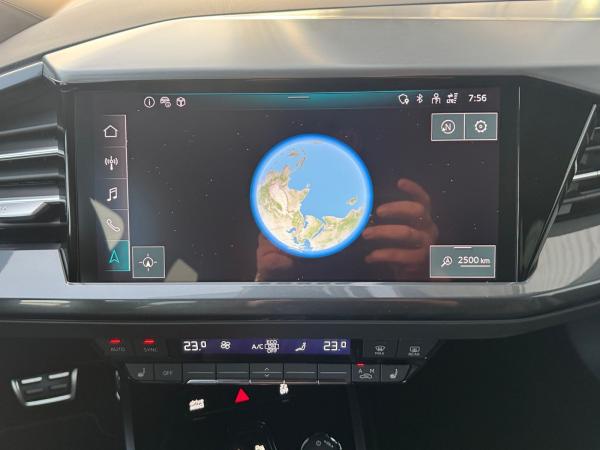 Audi Q4 e-tron Sportback 45 *WINTERRÄDER* 2x S line 360° HUD ACC