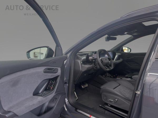 Audi e-tron Q6 SUV business S linequattro