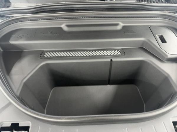 Audi e-tron Q6 SUV business S linequattro