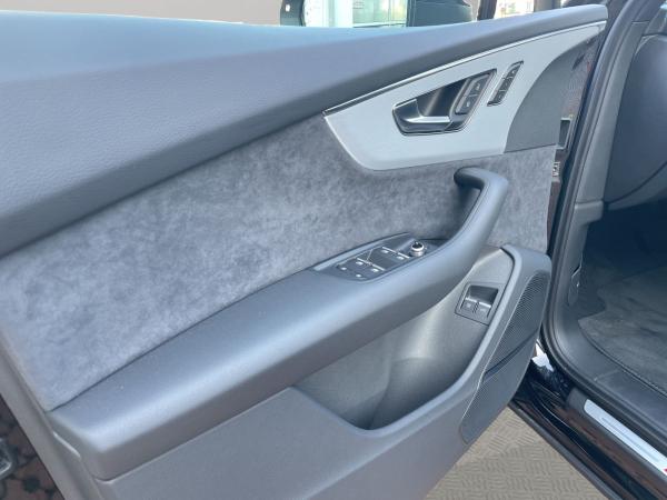 Audi Q7 SUV S line 55 TFSIe qu HD Matrix B&O HuD 360°