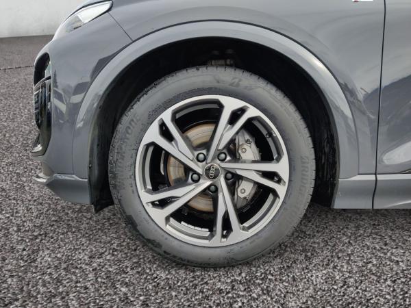 Audi e-tron Q6 SportbackS-Line Luftfed B&O AHK HeadUp