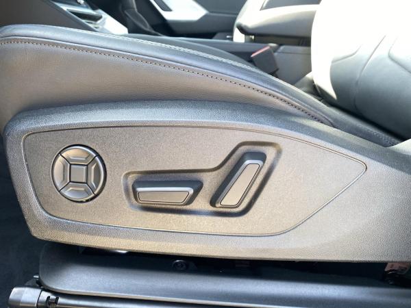 Audi Q3 SUV S line 35 TDI S tr. Cam 18 ACC FLA elHeck