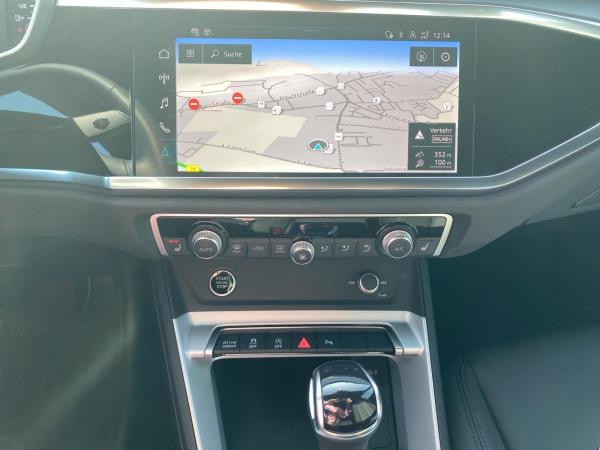 Audi Q3 SUV S line 35 TDI S tr. Cam 18 ACC FLA elHeck