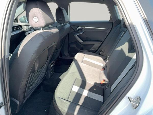 Audi A3 Sportback 30 TDI Schaltgetriebe LED ACC 17