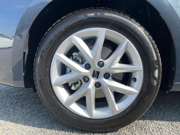 Seat Leon 1.5 eTSI DSG Road Edition #ACC #RFK #Kessy #SHZ