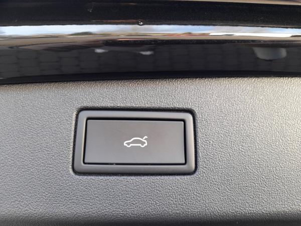 Volkswagen Tiguan 1.5 eTSI Goal AHK Matrix ACC KeyLess 360°