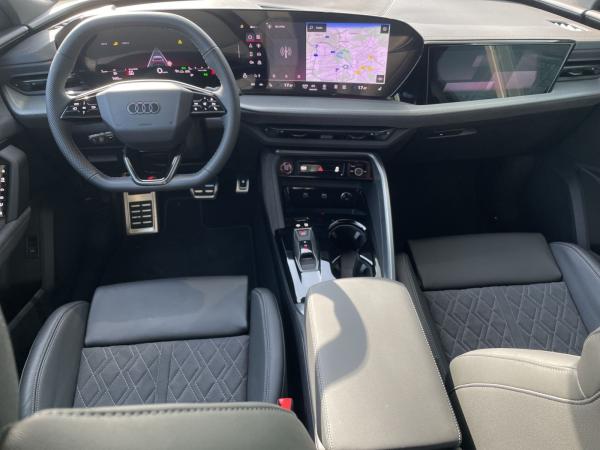 Audi Q5 Sportback TFSI quattro S line Matrix