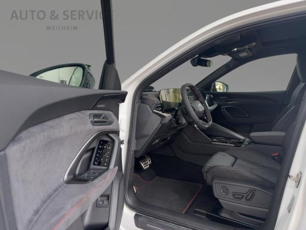 Audi Q5 SUV e-hybrid quattro S tronic Audi Q5 SUV e-hybrid quattro S tronic