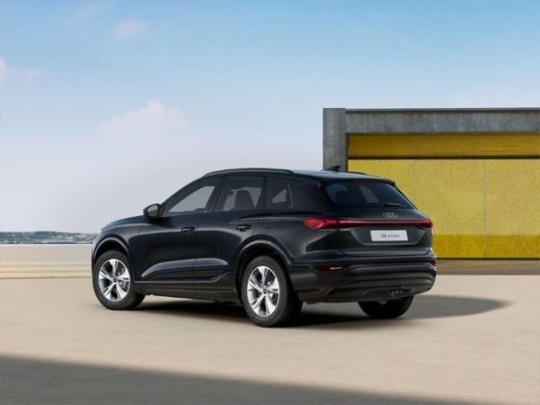 Audi Q6 e-tron SUV LED*AHK*WR*Tech*19Zoll*Sportsitze*