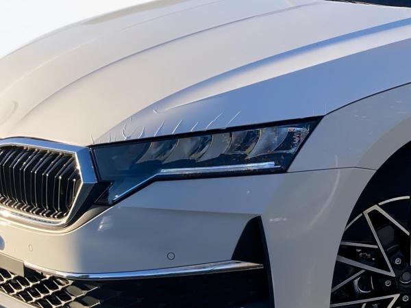 Skoda Octavia Combi Tour 2.0TDI LightA.DSG.NAV.AHK.AMBIENTE.KAM.SignA.SMARTLINK.DAB