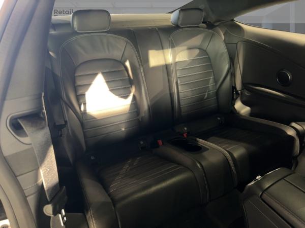 Mercedes-Benz C 220 d AMG Line LED Kamera Panorama Sitzheizung