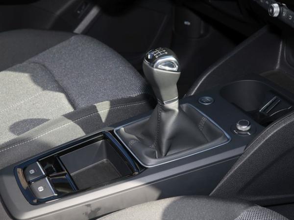 Audi Q2 30 TFSI advanced Kamera ACC Navi PDC+ GWP