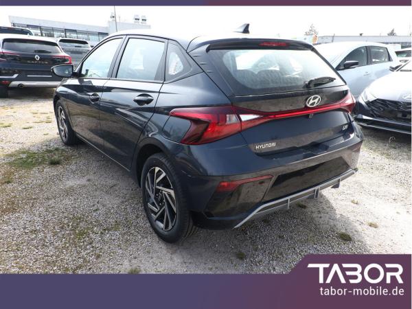 Hyundai i20 Select Navi DigCo 16Z CarPlay Kam PDC Temp