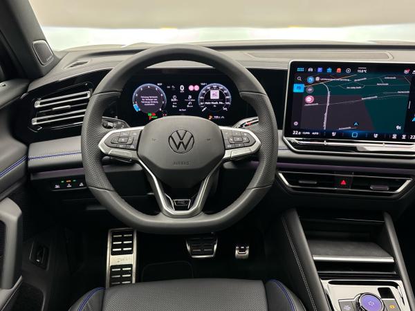 Volkswagen Tiguan R-Line 1.5 eTSI OPF DSG 360° Kamera Navi