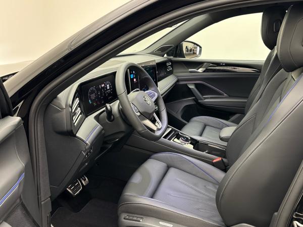 Volkswagen Tiguan R-Line 1.5 eTSI OPF DSG 360° Kamera Navi