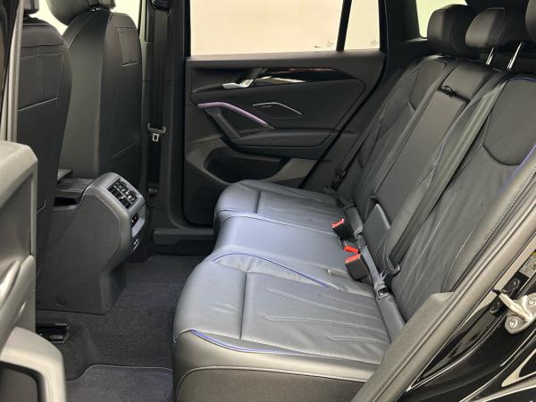 Volkswagen Tiguan R-Line 1.5 eTSI OPF DSG 360° Kamera Navi