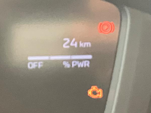 Peugeot 2008 1.2 136 A llure ACC+LED+SHZ+KlimaA+PDC+AUT