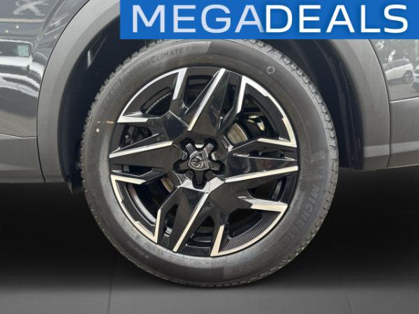 Peugeot 5008 Allure Hybrid 145 e-DSC6 / AHK / 360° Kamera