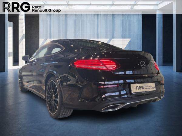Mercedes-Benz C 220 d AMG Line LED Kamera Panorama Sitzheizung
