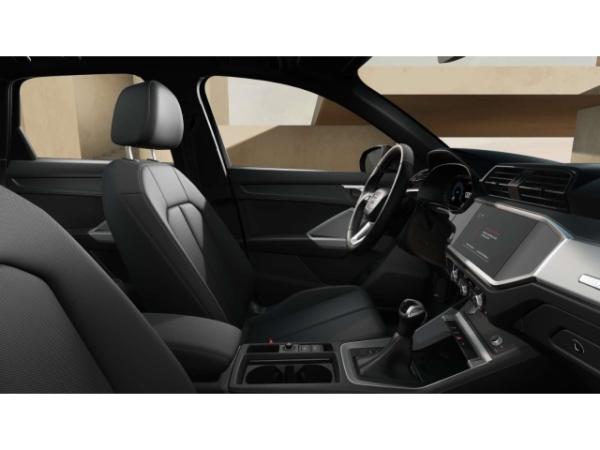 Audi Q3 35 TFSI Advanced RFK/SH/NAV/VC/ESP
