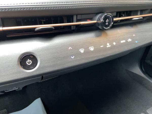 Nissan Ariya ADVANCE 63kWh Winter/360°/Navi/CCS/OBC