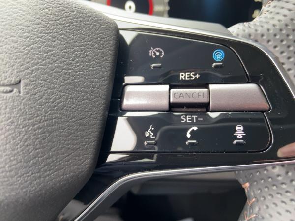 Nissan Ariya ADVANCE 63kWh Winter/360°/Navi/CCS/OBC