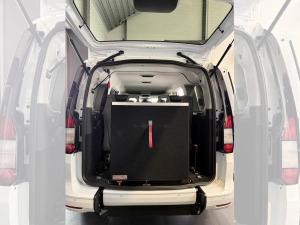 Ford Tourneo Connect Personen/Behindertentrans. 7 Personen/ TAXI