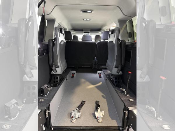 Ford Tourneo Connect Personen/Behindertentrans. 7 Personen/ TAXI