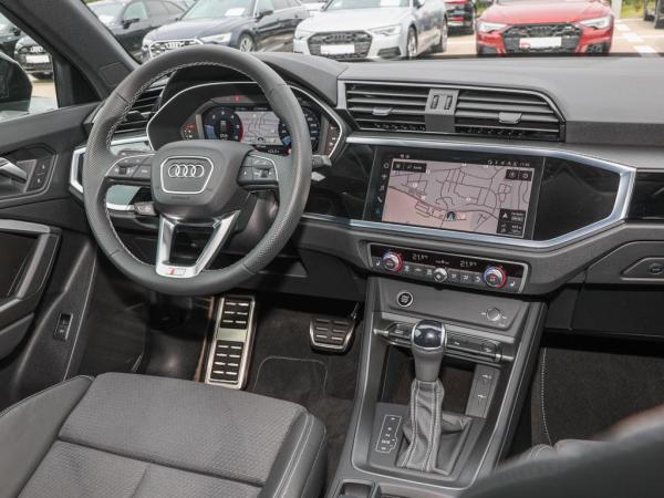 Audi Q3 S line 40 TDI quattro ACC+AHK+LED+NAVI+VC+19`