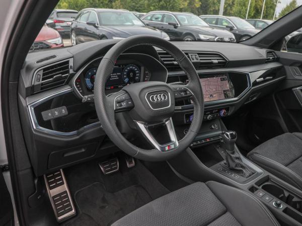 Audi Q3 S line 40 TDI quattro ACC+AHK+LED+NAVI+VC+19`