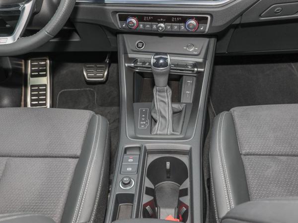 Audi Q3 S line 40 TDI quattro ACC+AHK+LED+NAVI+VC+19`