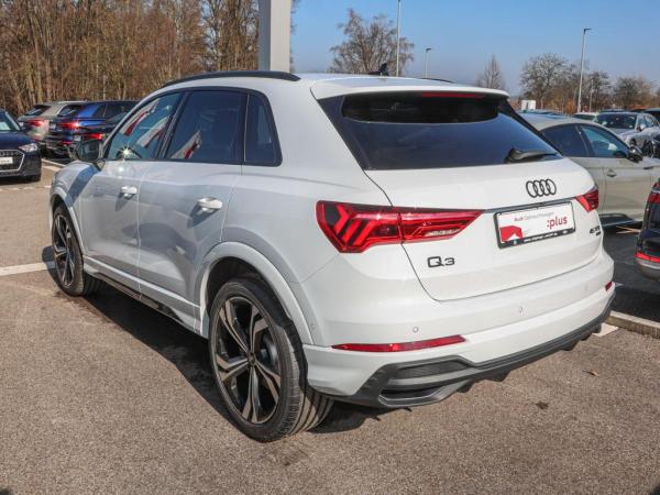Audi Q3 S-line 45TFSI quattro AHK+MATRIX+PANO+STANDHZ