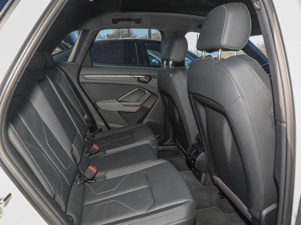 Audi Q3 S-line 45TFSI quattro AHK+MATRIX+PANO+STANDHZ