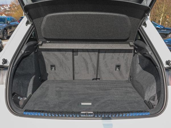 Audi Q3 S-line 45TFSI quattro AHK+MATRIX+PANO+STANDHZ