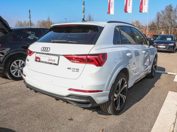Audi Q3 S-line 45TFSI quattro AHK+MATRIX+PANO+STANDHZ