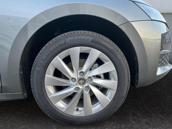 Skoda Octavia Combi Selection 1.5 TSI ACT Einparkhilfe