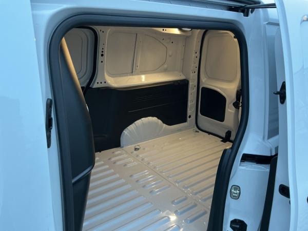 Fiat Doblo L2 Kasten / Automatik / 130 PS /KAMERA