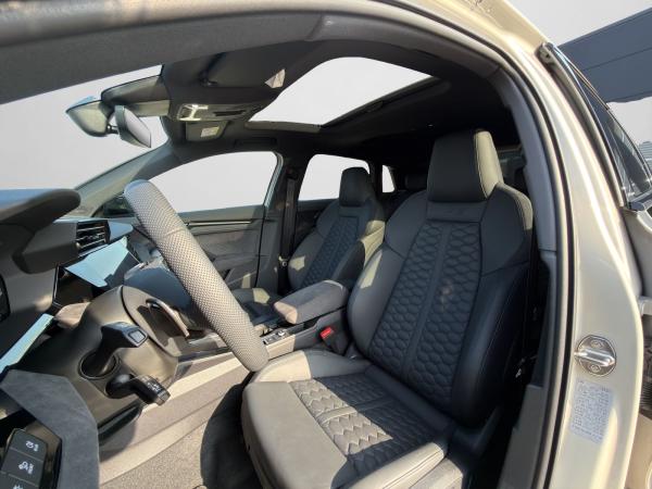 Audi RS3 Sportback | 5 Zylinder Power pur
