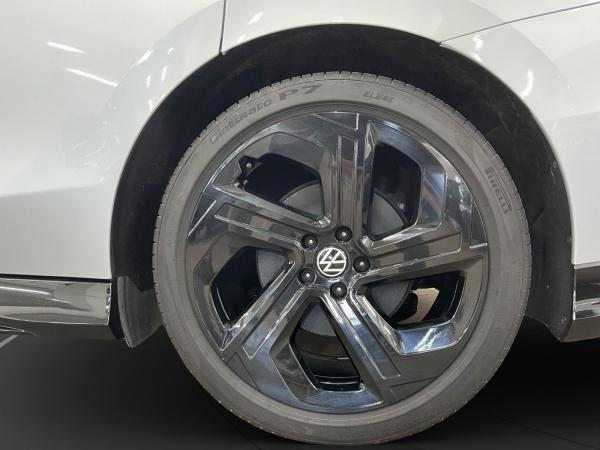 Volkswagen ID.7 Tourer GTX 4M AHK Pano Matrix LM 20" 360° ACC Navi