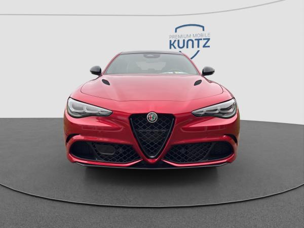 Alfa Romeo Giulia Quadrifoglio 2.9 V6 CARBON AKRAPOVIC