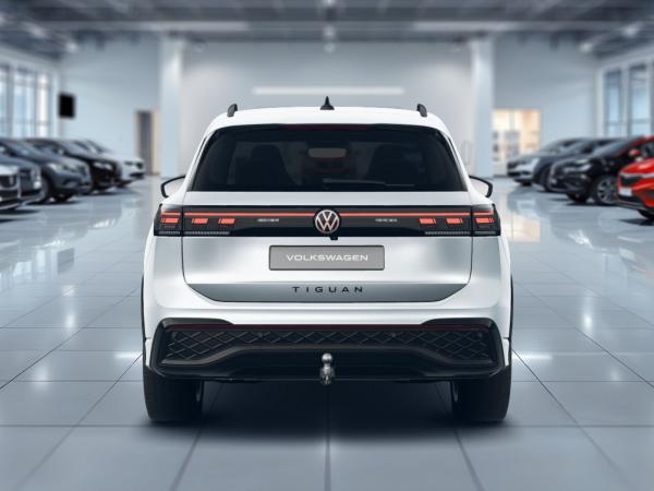 Volkswagen Tiguan R-Line 1,5 eHybrid OPF (177/115 PS) DSG*AHK*WINTERRÄDER*NAVI*