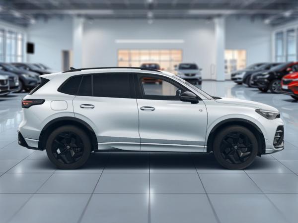 Volkswagen Tiguan R-Line 1,5 eHybrid OPF (177/115 PS) DSG*AHK*WINTERRÄDER*NAVI*